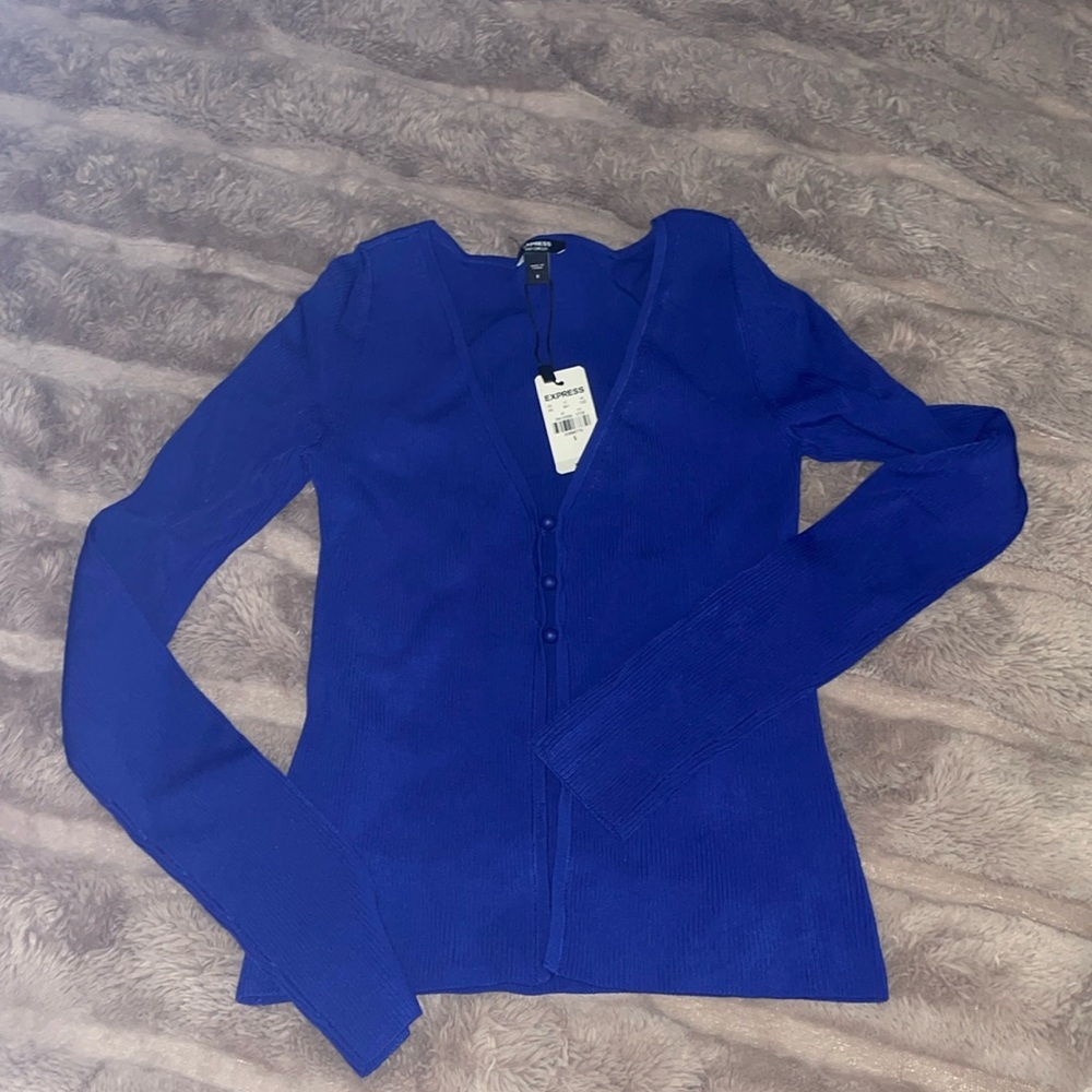 Button Front Top